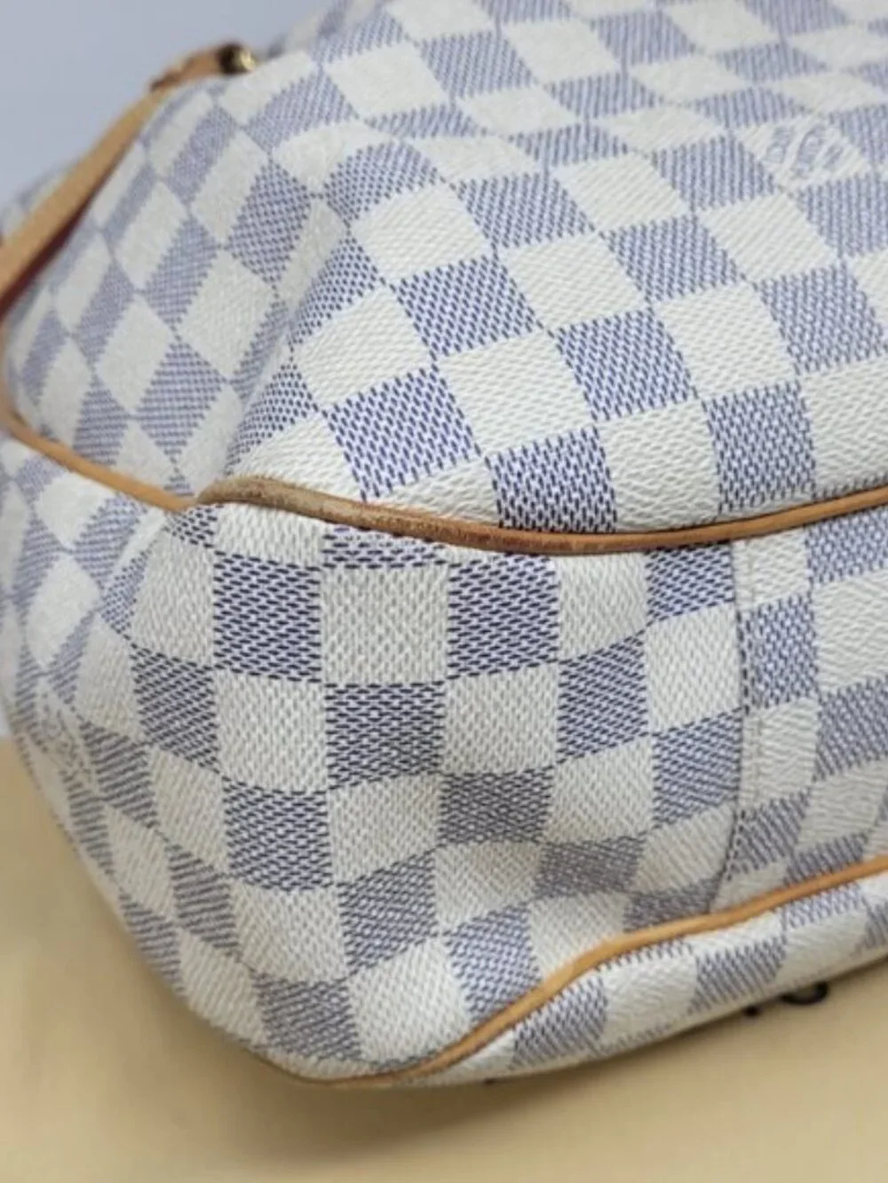 LOUIS VUITTON Damier Azur Canvas Evora MM Tote Bag